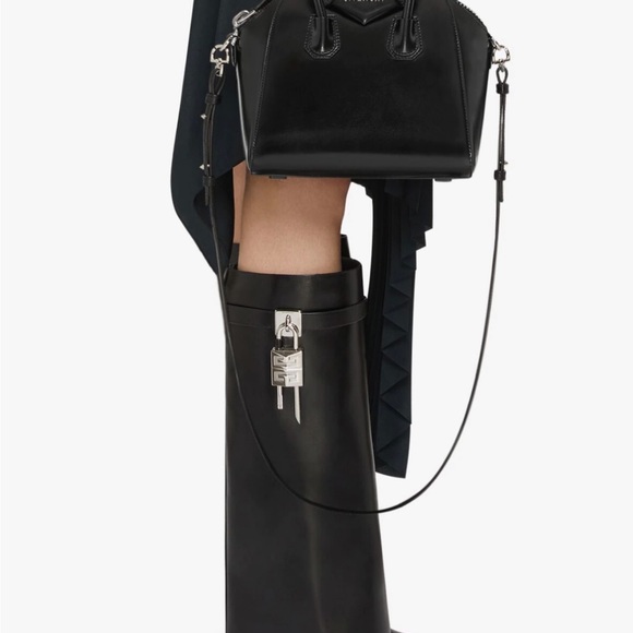 Givenchy Mini Antigona - Picture 3 of 6